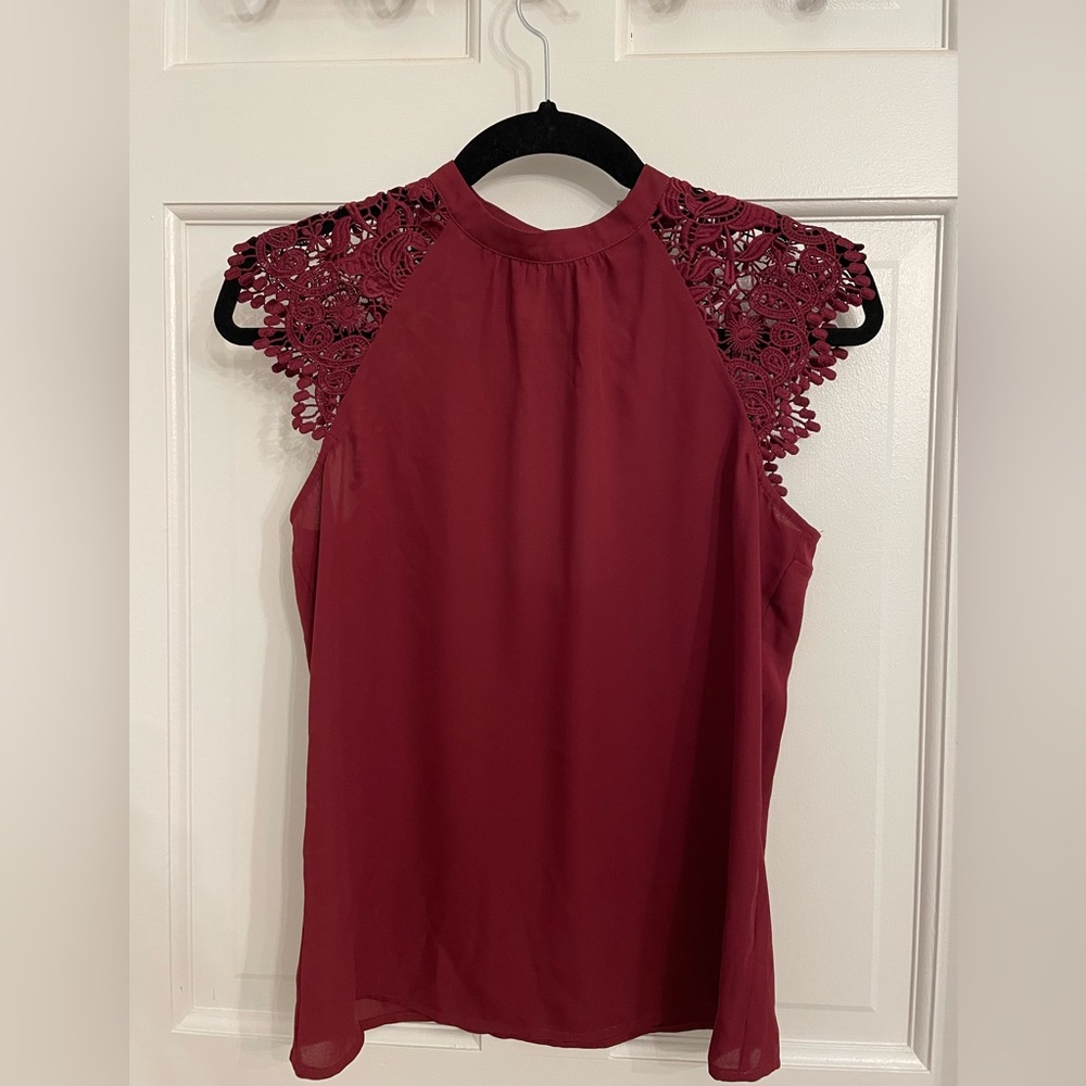 Express Lace Flutter Sleeve Top
